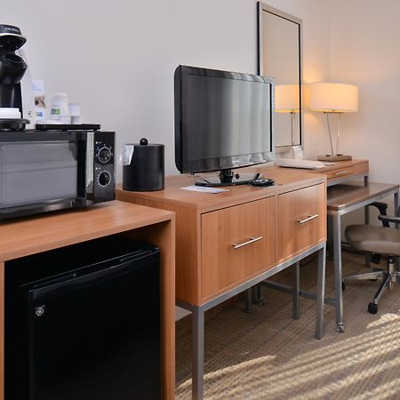 Holiday Inn Express And Suites New Orleans Airport By Ihg Saint Rose Exterior foto