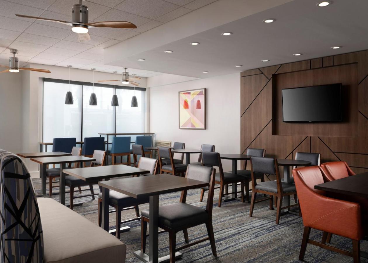 Holiday Inn Express And Suites New Orleans Airport By Ihg Saint Rose Exterior foto