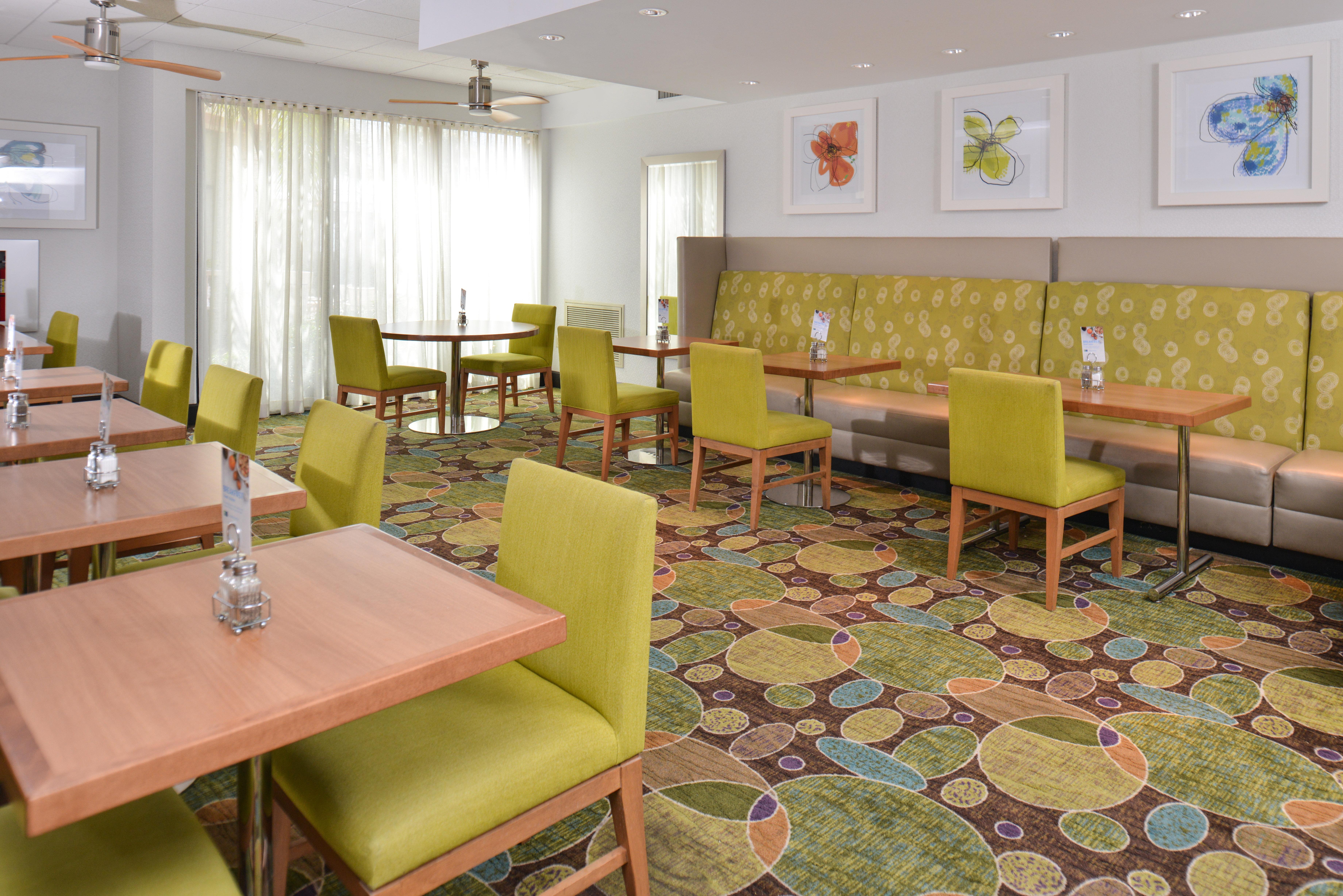 Holiday Inn Express And Suites New Orleans Airport By Ihg Saint Rose Exterior foto